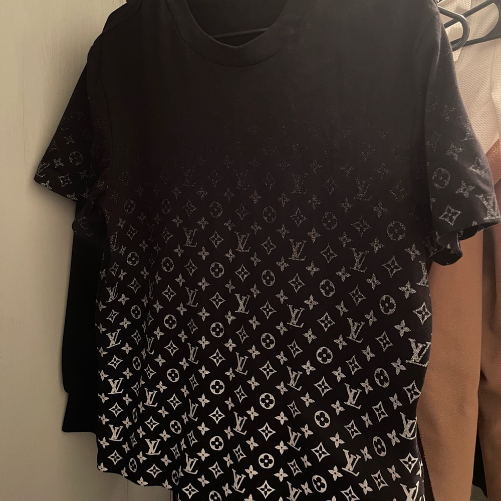 Louis Vuitton Monogram TShirt Size Medium Men
